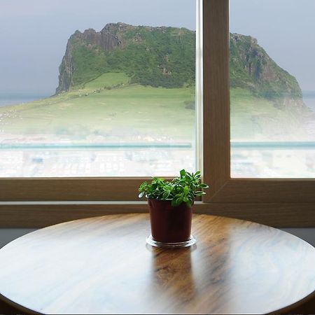 Seongsanpo Love Pension Seogwipo Extérieur photo