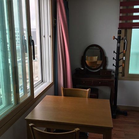 Seongsanpo Love Pension Seogwipo Extérieur photo