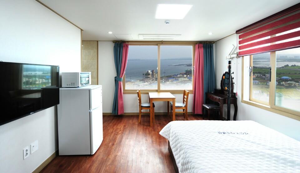 Seongsanpo Love Pension Seogwipo Extérieur photo